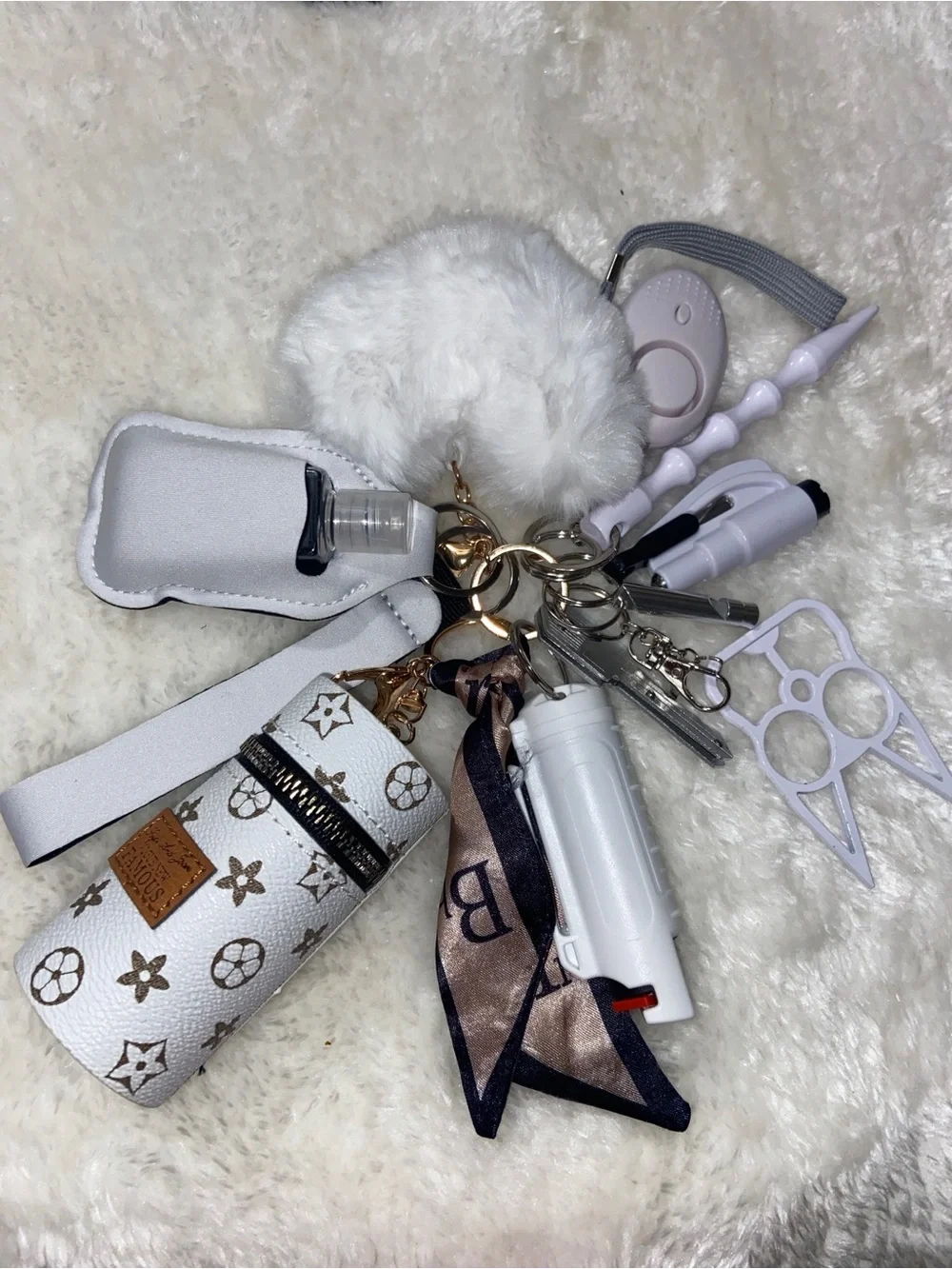 12PC Women's Keychain Accessory Set - B32